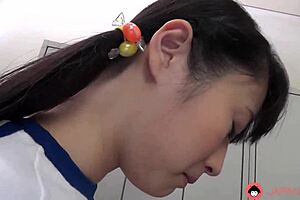 The hot schoolgirl Tomomi Motozawa seduced her classmate to fuck
