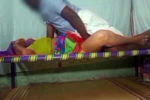 The housewife gives a blowjob to the house owner in the dorm