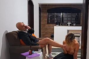 She Pays Rent With Intense Sex To Avoid Eviction