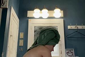 Detailed View Of Ivy19921 Bathing In The Retro Shower Scene From Blue Films