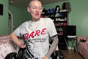 feeling so slutty while twerking to nle choppa, my tattoo glowing