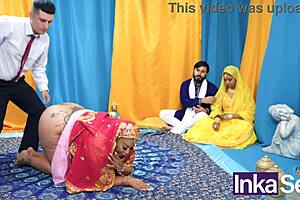 madrastra india tetona folla al novio de su hijastra y le llena el coño de leche