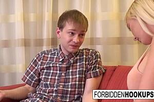 Petite Roommate Licks Ass, Sucks Tits In Oral Action