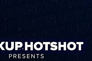 该死，重乳阿维亚娜·维奥莱特渴望布莱恩·戈兹林的粗暴鸡巴！