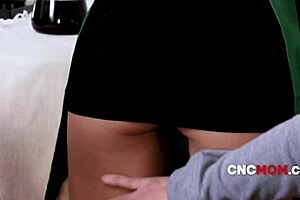 freeuse cafe, showing my petite milf tits for tips - cassie del isla