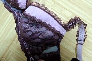 Cumshot on my step sisters pink leopard print bra with black lingerie