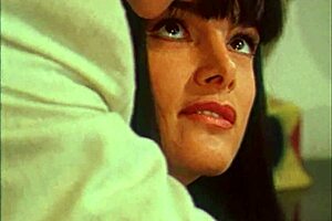 Venere Bianca dives into muff as a career slut