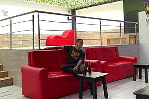 i meet a cute guy in a bar and i fuck him in the bathroom 😏