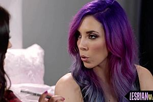 glamcore lesbian babe tribbing her girlfriend