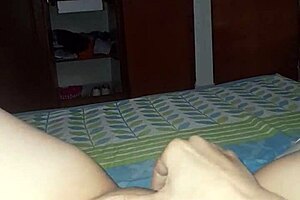 feeling urges before work with latina solo