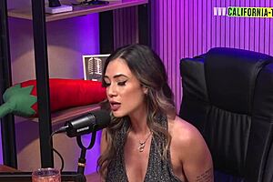 Rafa declares, 'I'm the queen of virtual sex with big tits'