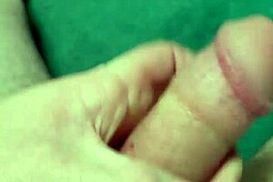 One of the only shots of me cumming.