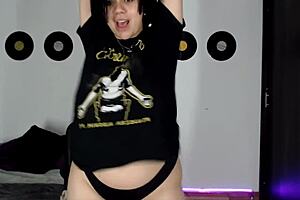 Hot girl teasing in cam with cute moves