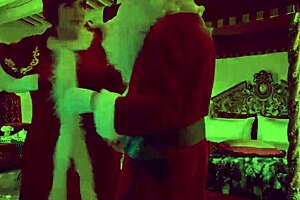 Бака Карменс Божић у јулу штап и курац оргазми?