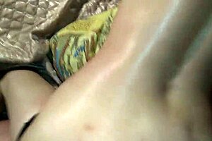 look at this mature hairy pussy getting hard fucked doggystyle by amateur
