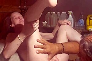 Fucking and eating on the washing machine, a wild ride again