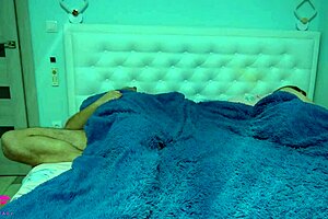 stepdaughter sneaks into stepfather’s room to finally get him inside her