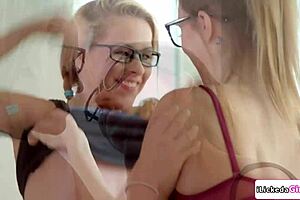 Never Knew A NERD Like You LOVES TRIBBING And PUSSY LICKING