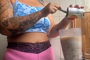 I'm Crazy To Flash My Swollen Pussy In Public.