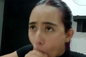 hot guy gives stepsister oral until cumming in mouth!