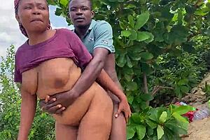 Outdoor sex on the Lagos lagoon with a crazy twist