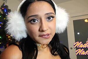 Merry pissmas featuring Ophelia Purr, a kinky surprise