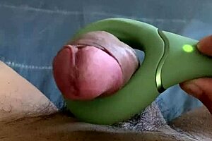 Me Masturbo Y Me Corro Con Un Juguete Sexual