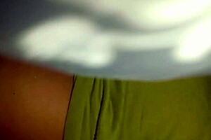 indah nya bisa selingkuhi ibu mertua cantik pantat montok