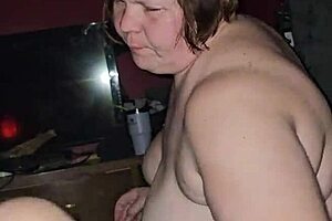 Blowjob From Gilf With Sultry Skills.