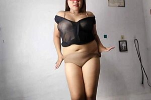 The super sexy asian dance and striptease surprise!