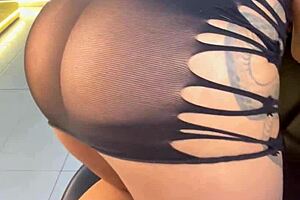 i lick her pussy during intense masturbation session