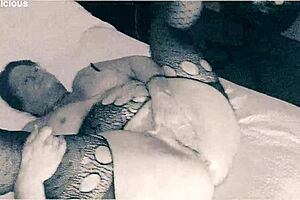 juicy rubii masturbates again at home