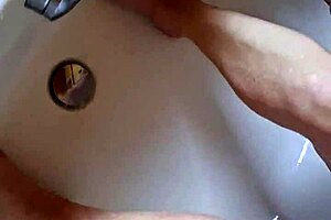 dreckige f��e in der badewanne waschen