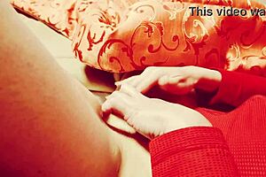 Chica Caliente No Aguanta Masturbarse Antes De La Cena