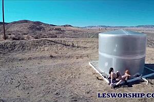 Hot Teens Lick Pussies in Desert Scissoring