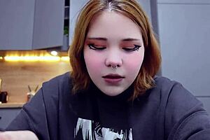 fat alternative pretty cute chubby amateur in mugbang