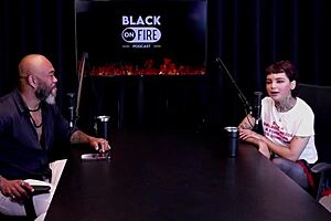 Молио сам Анију Клементин да убаци тенску лопту у дупе за новац.