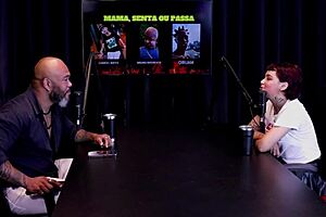 Jag tiggde Annie Clementine att stoppa in tennisboll i röven för pengar