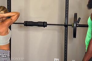 Unbelievable! Hotwife cheats with her BBC personal trainer during steamy massage!