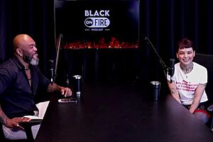 애니 클레멘타인을 돈 주고 엉덩이에 테니스볼 넣어달라고 빌었어