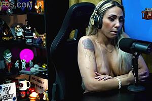 the podcast hadn't started and the brunette lambertini got totally naked ruan drooled - full popum in the shack with sheer - red