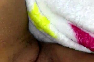 i'm fingering mexican pussy