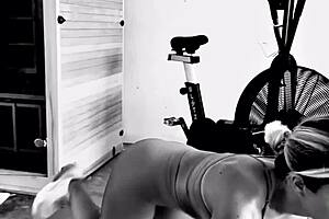 Creeper massages during workout