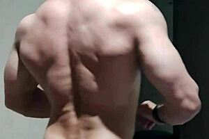 Homem Forte Sarado Dotado Se Escreva Em Meu Canal, Mature Athletic Bodybuilder In Homemade Assfucking Fun