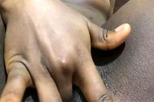 Wet pussy gets creampie after detailed play