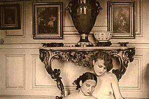 Check out these vintage erotic confessions from Victorian times 😏