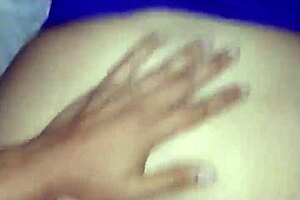 Arab milf wife with sexy ass