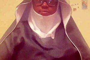 nun hazelnut spicing up halloween night, haha! 🎃