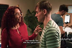 Tanárnőt zsarolnak hármasba diákkal és haverjával