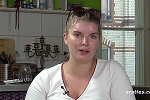 Apprentice from Düsseldorf masturbates in front of the camera